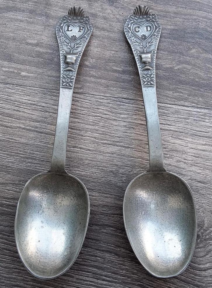 Eind 18 de eeuw Twee Gelegenheids Huwelijk Tin Tinnen Lepel, Antiek en Kunst, Antiek | Tin, Ophalen of Verzenden