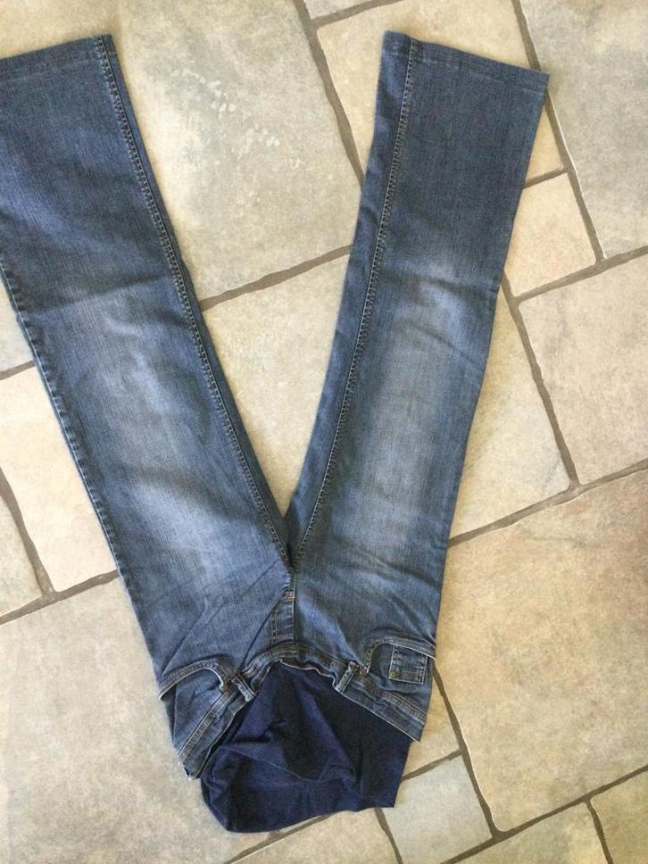 NIEUW positie spijkerbroek NOPPIES maat s, Kleding | Dames, Positiekleding, Zo goed als nieuw, Broek of Spijkerbroek, Maat 34 (XS) of kleiner