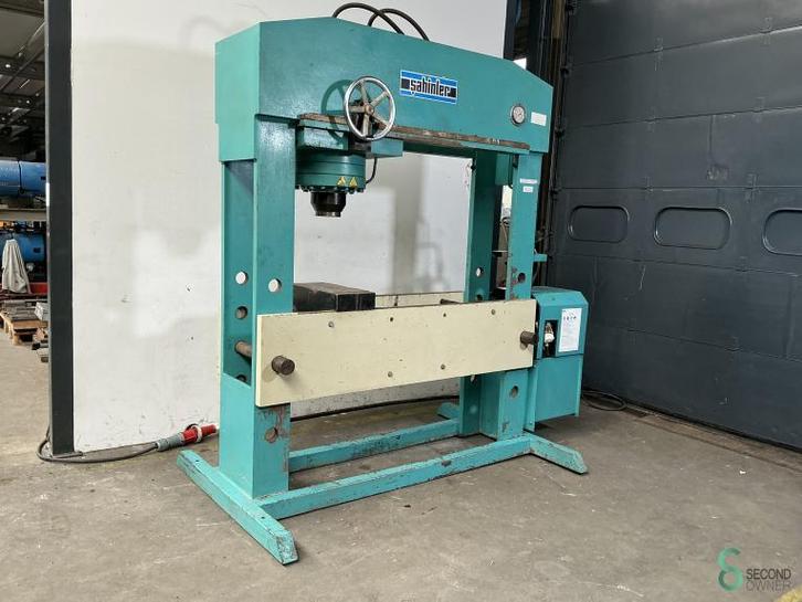 Hydraulische persen Sahinler DK 1570-150 2004, Zakelijke goederen, Machines en Bouw | Metaalbewerking