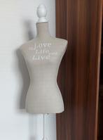 Decoratieve paspop, Ophalen, Gebruikt