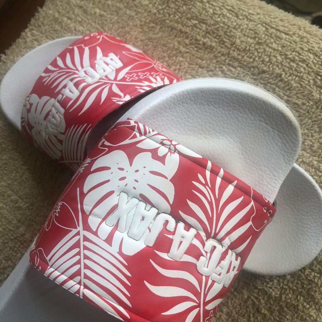 Te Koop ; Kwaliteit heeft een naam; AFC Ajax Slippers mt 41, Kleding | Heren, Badmode en Zwemkleding, Ophalen of Verzenden, Overige maten