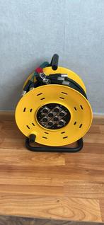 8-kanaals XLR multikabel op een haspel, Doe-het-zelf en Verbouw, Ophalen, Zo goed als nieuw, Kabel of Snoer