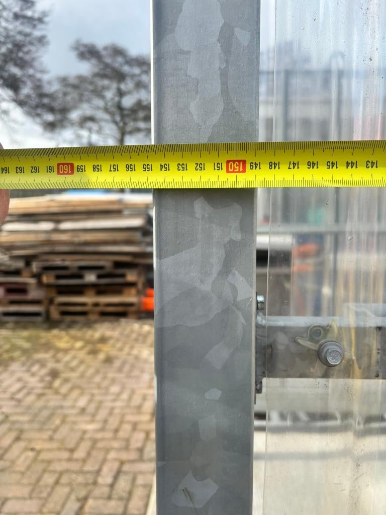Abri rokershok / Overkapping op betonplaat (open voorzijde), Ophalen, Nieuw, Veranda