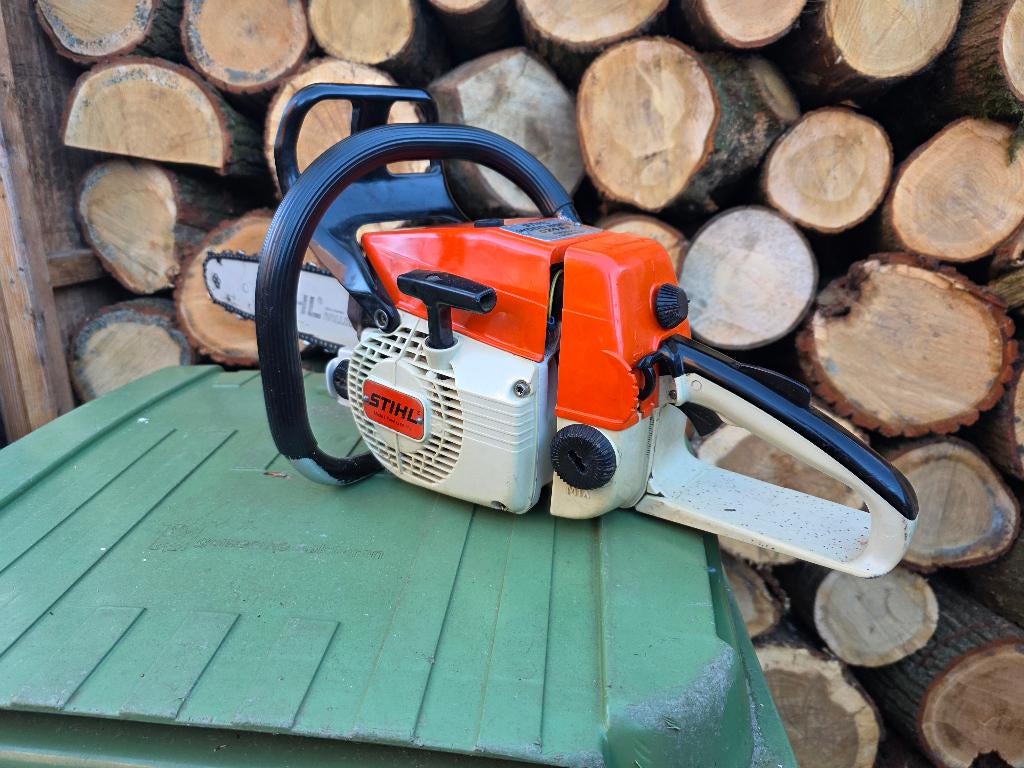 Stihl ms 240 woodboss zeer nette staat, Ophalen of Verzenden, Zo goed als nieuw, Overige soorten, Stihl