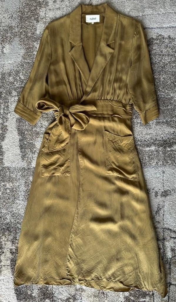 BA&SH camel kleurige Midi jurk maat S (maat 1), Kleding | Dames, Bruin, Ophalen of Verzenden, Zo goed als nieuw, Ba&sh