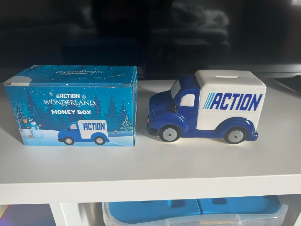 Action spaarpot, Ophalen of Verzenden, Zo goed als nieuw, Steen, Aardewerk of Keramiek, Vervoermiddel