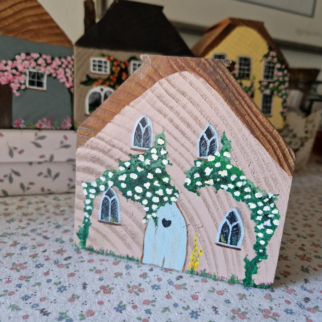 Handbeschilderd tiny cottage - huisje -12x12x5 cm, Hout, Meerkleurig, Overige stijlen, Nieuw