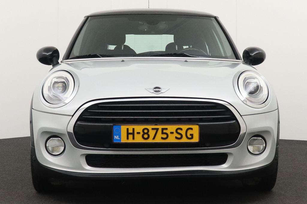 MINI Mini 1.5 136 PK Aut. Cooper Navi Cruise Stoelverw., Auto's, Mini, 136 pk, Gebruikt, 4 stoelen, Leder en Stof