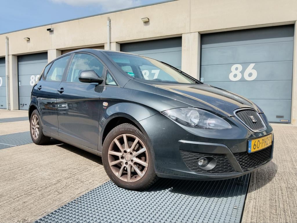 Seat Altea 1.8 TSI DSG 2011 Grijs MOTOR KAPOT/ ENGINE BROKEN, Auto's, 15 km/l, 4 cilinders, 160 pk, Origineel Nederlands