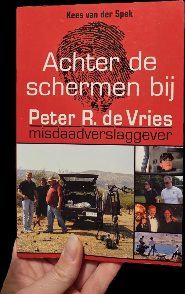 K. van der Spek - Achter de schermen bij Peter R. de Vries, Ophalen of Verzenden, Zo goed als nieuw, K. van der Spek