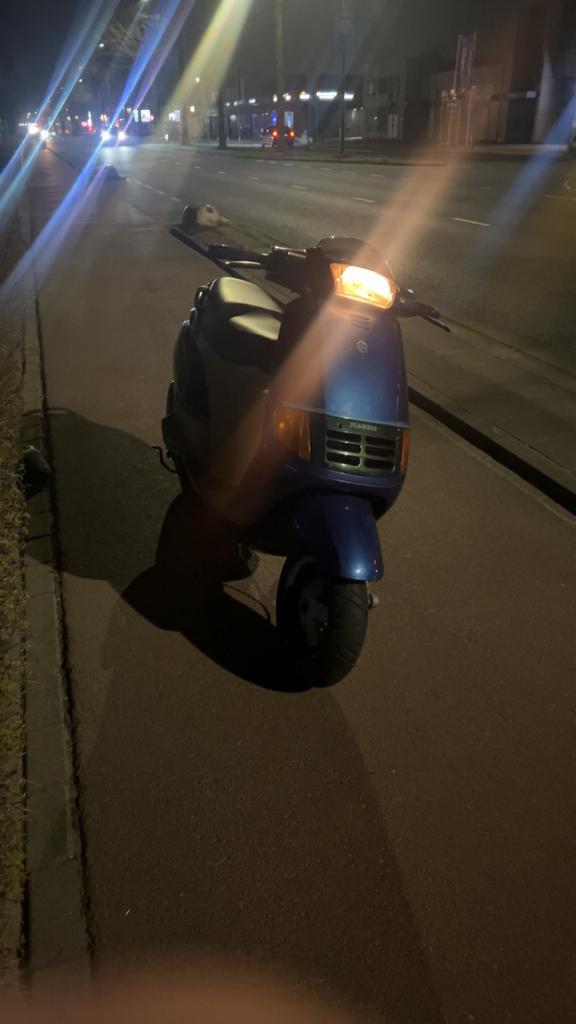 piaggio quartz lc 70cc geldig brom!!!, Fietsen en Brommers, Scooters | Piaggio, Zo goed als nieuw, Overige modellen, Tweetakt