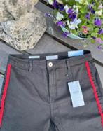 Leuke skinny broek met rode streep, Zwart, Maat 42/44 (L), Nieuw, Ophalen of Verzenden