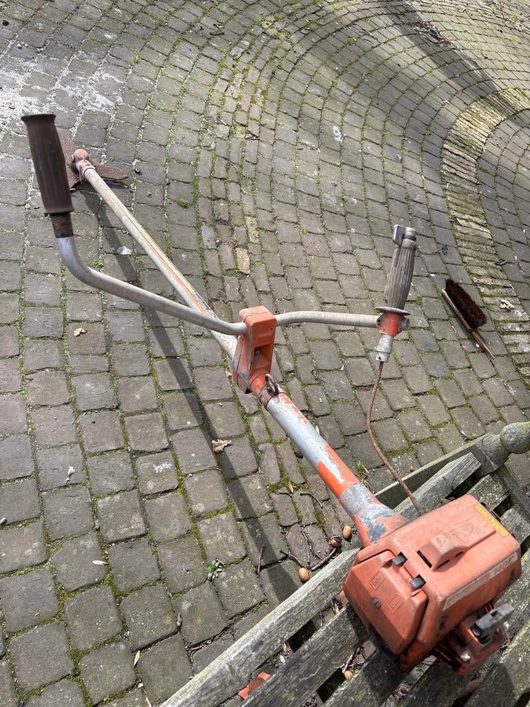 Husqvarna bosmaaier vintage niet getest, Ophalen, Gebruikt, Minder dan 10 cm, Benzine