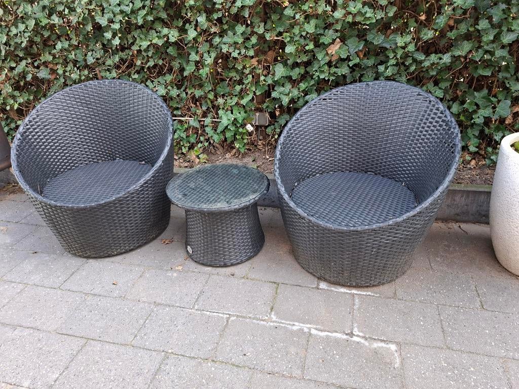 Zwarte loungeset met 2 stoelen en tafeltje, Tuin en Terras, Tuinsets en Loungesets, Ophalen, Gebruikt, Kunststof, 2 zitplaatsen