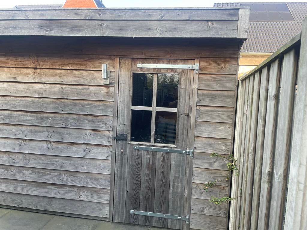 Robuuste houten schuur met raam en stevige deur, Tuin en Terras, Ophalen, Gebruikt, Hout, Overige typen