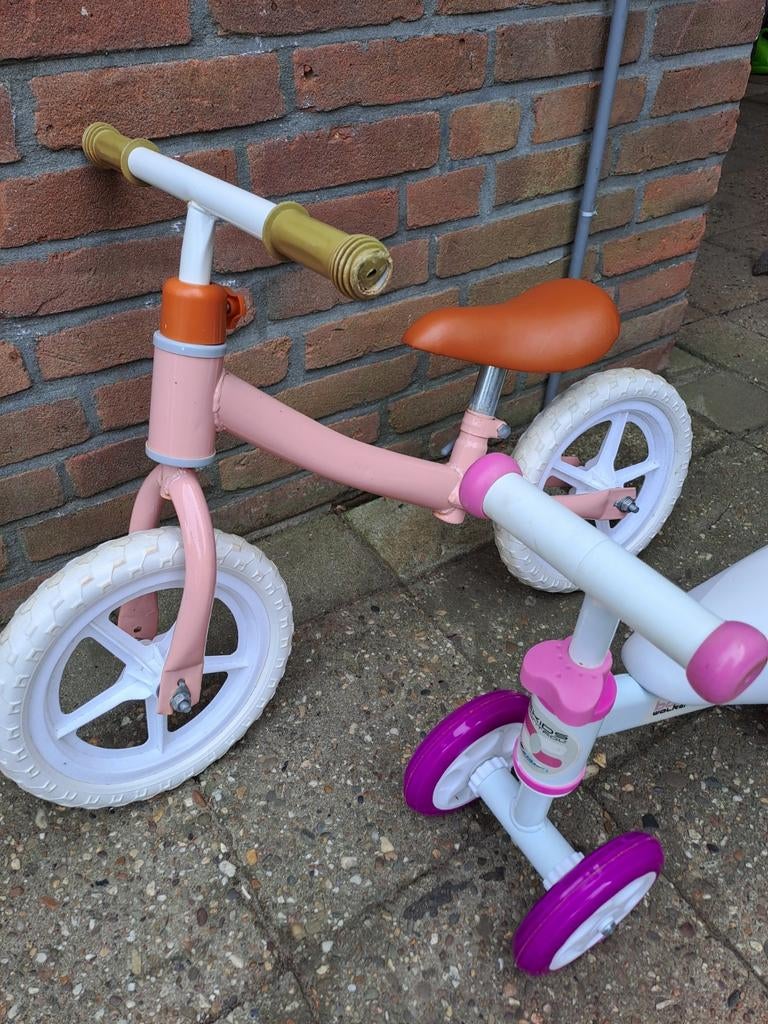 Mooie loopfiets 2 stuks, Ophalen, Zo goed als nieuw, Minder dan 16 inch