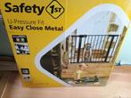 Safety 1st U-Pressure Fit Easy Close Metal Traphekje, Ophalen of Verzenden