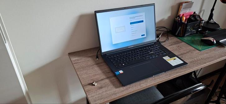 Asus Vivobook 17 inch - Zo goed als nieuw!, Computers en Software, Windows Laptops, Zo goed als nieuw, 17 inch of meer, SSD, Onbekend