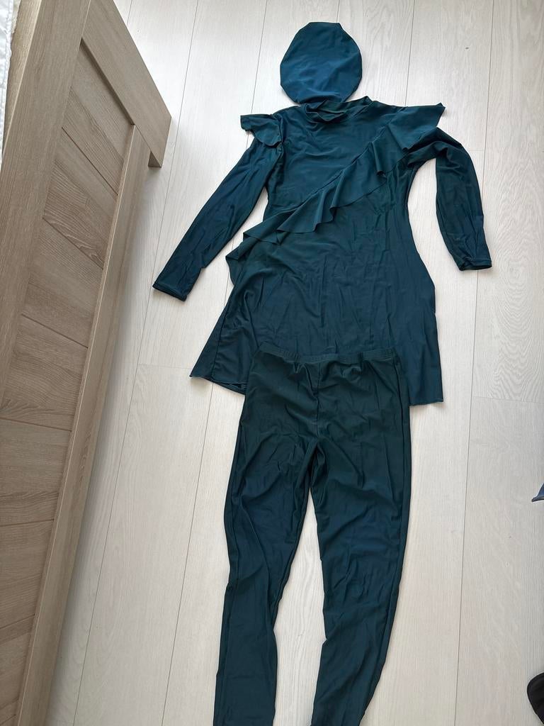 Donkergroene Burkini met ruches, Ophalen of Verzenden, Zo goed als nieuw, Groen, Overige typen