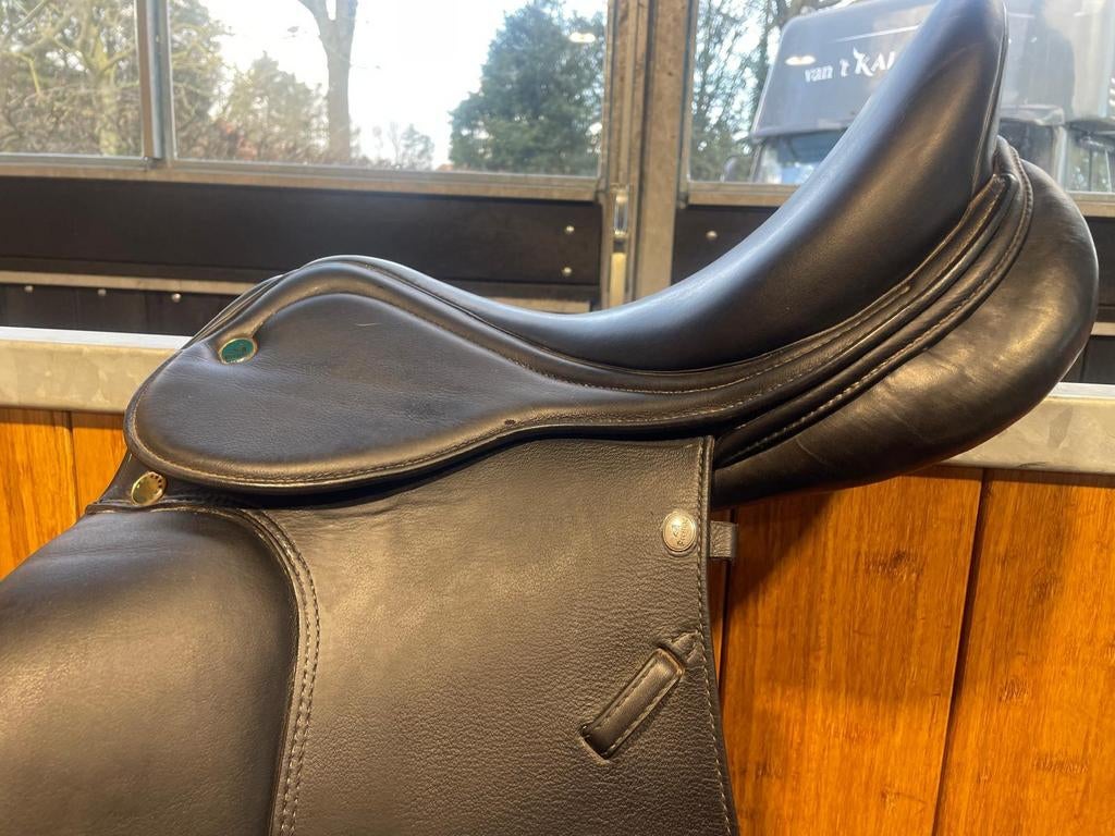 Prestige Lucky Idol dressuurzadel
16 inch, Dieren en Toebehoren, Ophalen of Verzenden, Dressuur