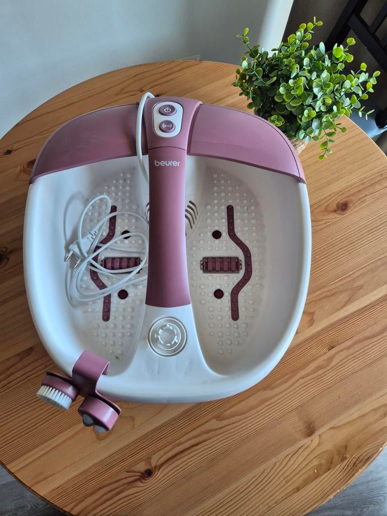 Beurer roze Voetenbad met Massagefunctie, Ophalen of Verzenden, Zo goed als nieuw, Hand- en Voetverzorging