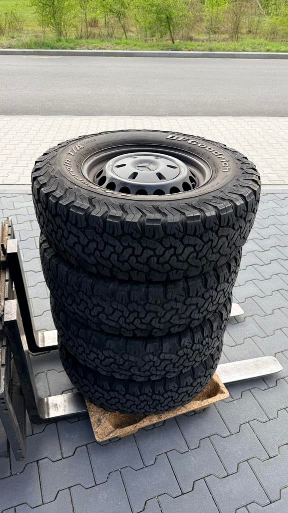 Stalen Mercedes Sprinter 4x4 velgen + BFGOODRICH KO2 banden, Auto-onderdelen, Banden en Velgen, Ophalen, 16 inch, Banden en Velgen