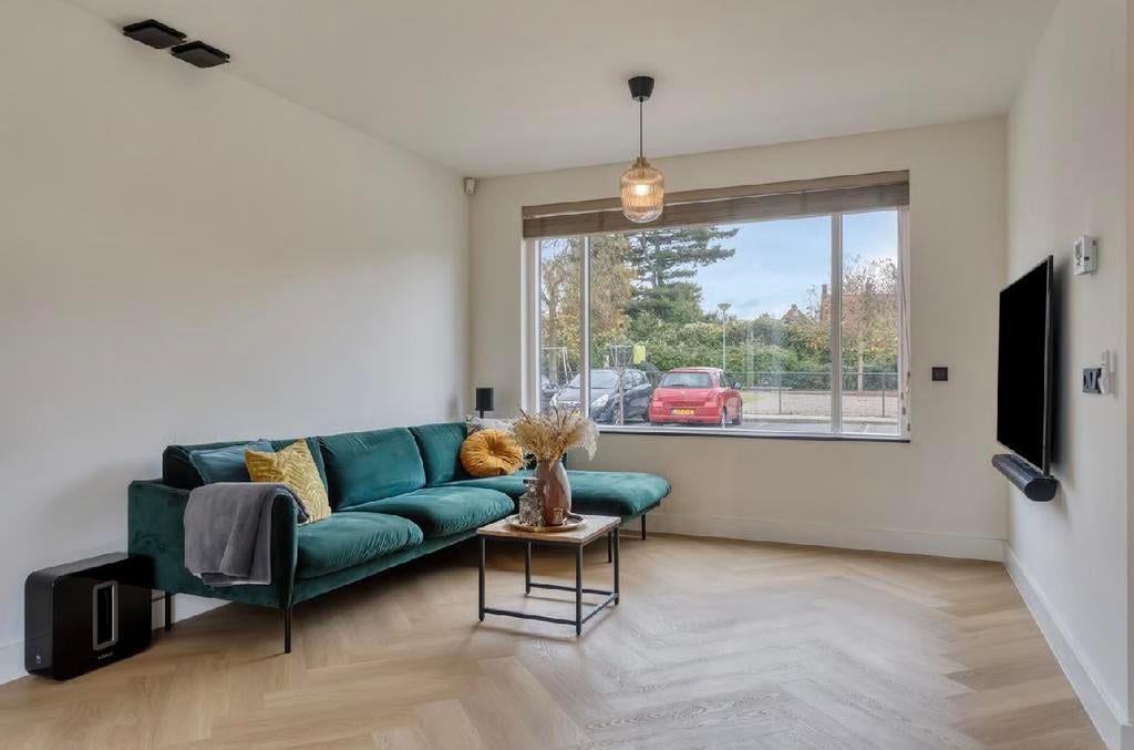 Groene hoekbank Westwing, Ophalen, 250 tot 300 cm, Gebruikt, Hoekbank