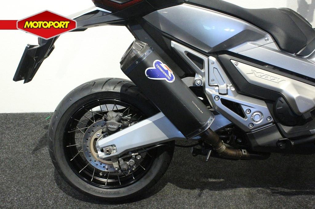 Honda X-ADV 750 - foto 3