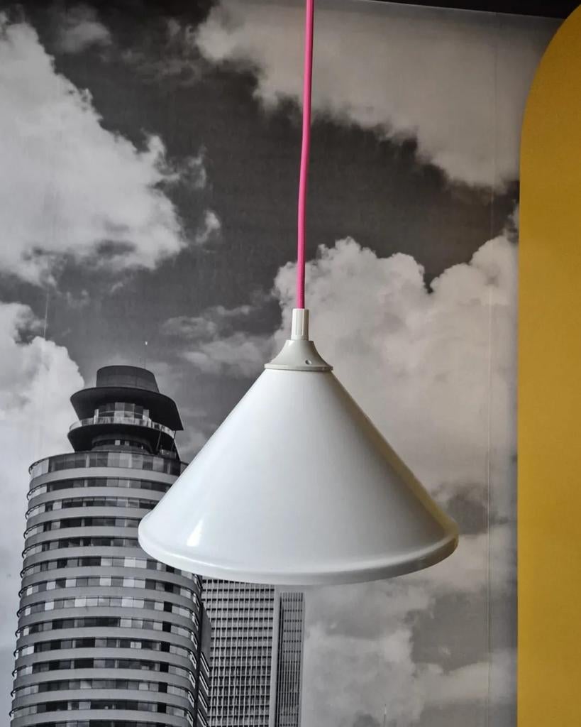 Witte hanglamp roze snoer, Ophalen of Verzenden, Minder dan 50 cm