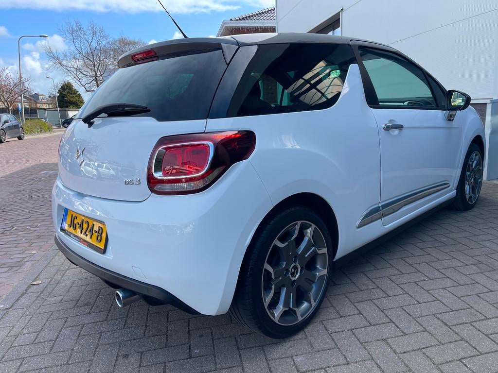 DS 3 1.2 PureTech So Chic/Navi/Climate-c/Cruise-c/Pdc/Volled, Auto's, DS, Gebruikt, Euro 6, 1199 cc, Origineel Nederlands