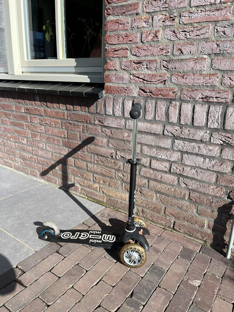 Micro step zwart 3 wielen 2-6 jaar, Fietsen en Brommers, Ophalen, Zo goed als nieuw, Gewone step