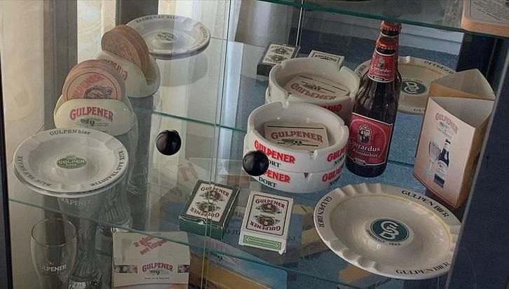 Grote collectie Gulpener bier memorabilia, Verzamelen, Biermerken, Zo goed als nieuw, Overige typen, Gulpener, Ophalen