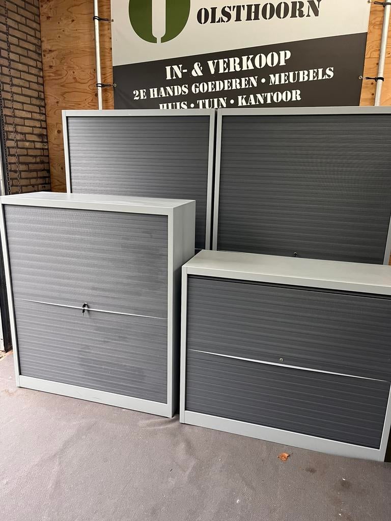 Diverse Archiefkasten / Roldeurkasten Kinnarps, Ophalen, 100 tot 150 cm, Meerdere deuren, Kinnarps