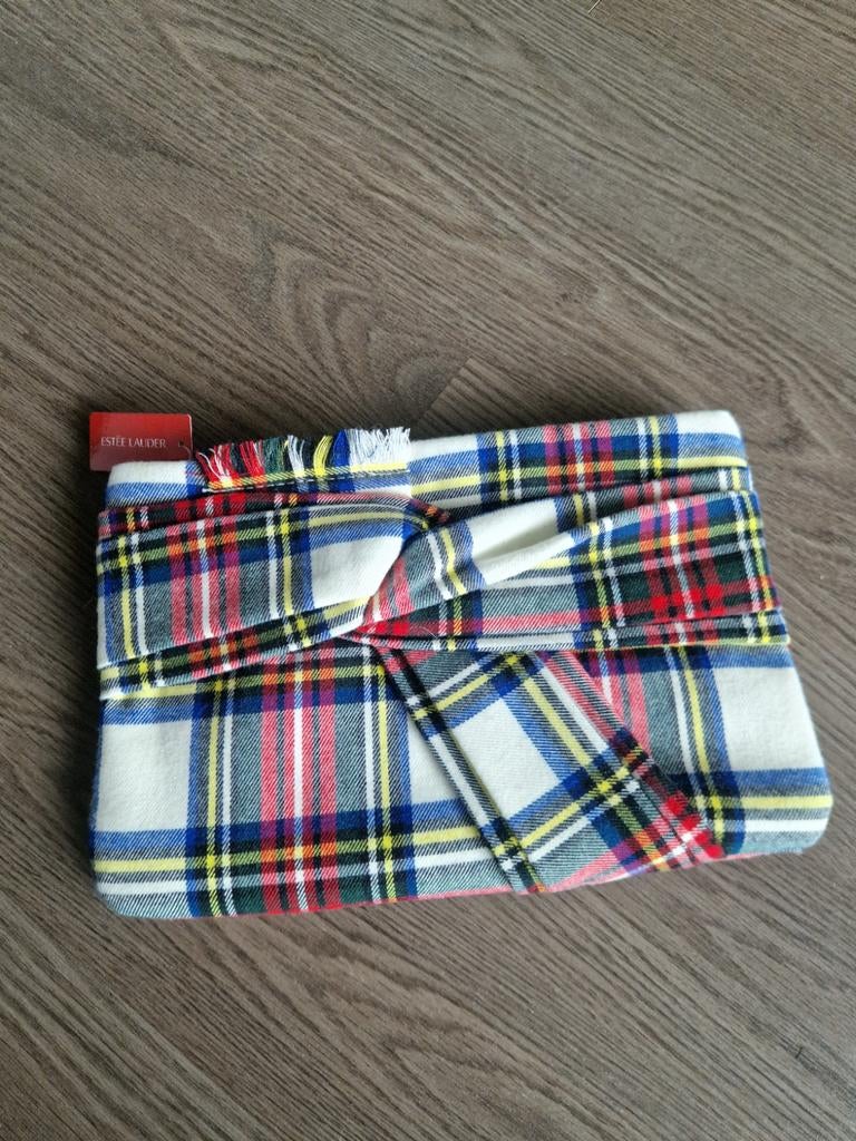 Nieuwe Estée Lauder make-up tasje - Schotse ruit, Ophalen of Verzenden, Nieuw, Overige kleuren, Dame