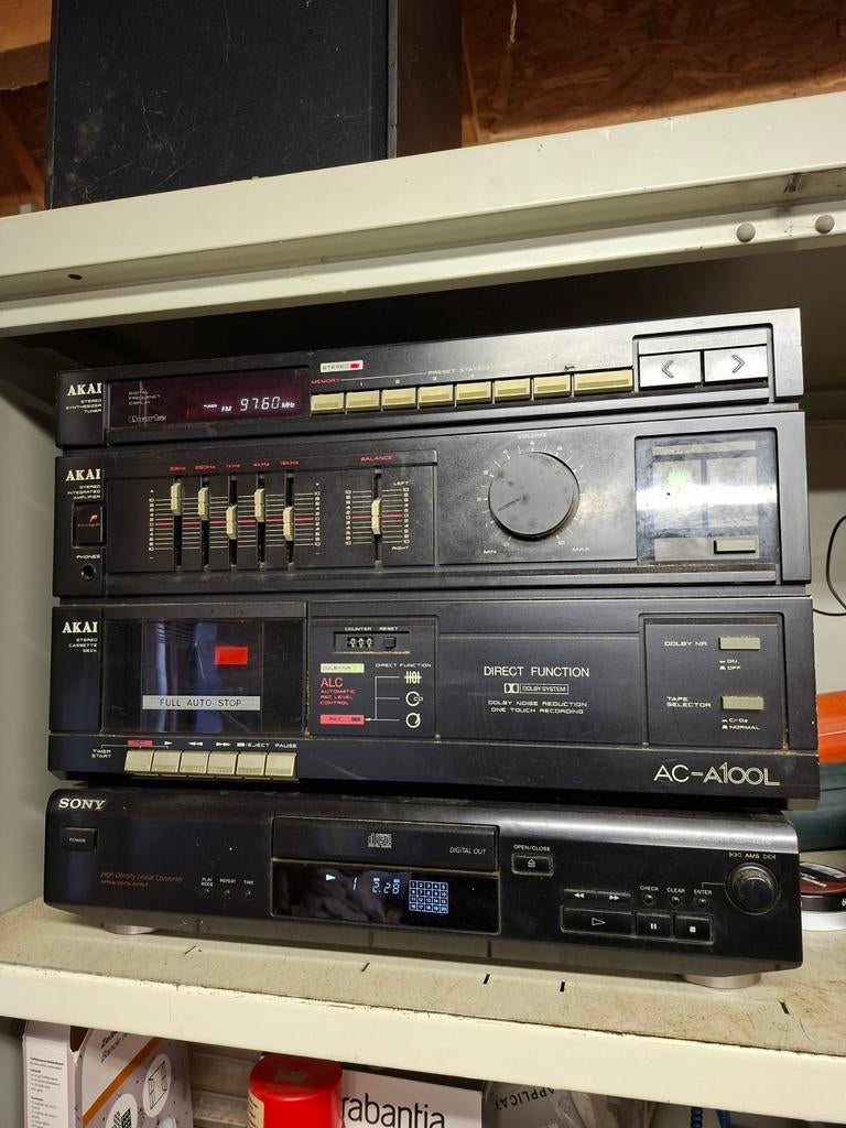 Akai stereo set met Sony CD-speler, Audio, Tv en Foto, Stereo-sets, Ophalen of Verzenden, Cassettedeck, Akai