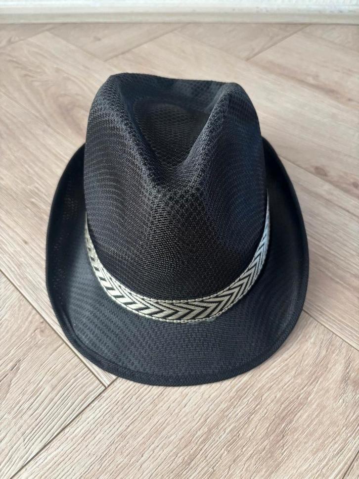 Boland - hoed funky zwart - 57 - volwassenen - unisex., Kleding | Heren, Hoeden en Petten, Zo goed als nieuw, Hoed, 57 cm (M, 7⅛ inch) of minder