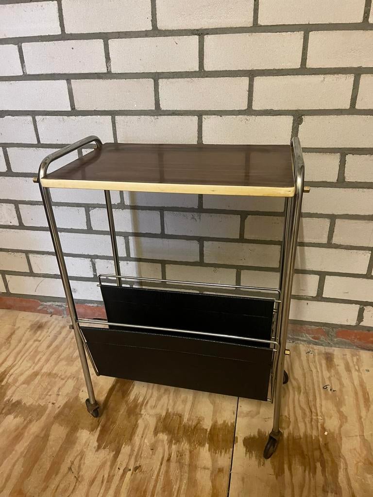 Vintage krantentafeltje met lectuurbak, Ophalen, O, O, O