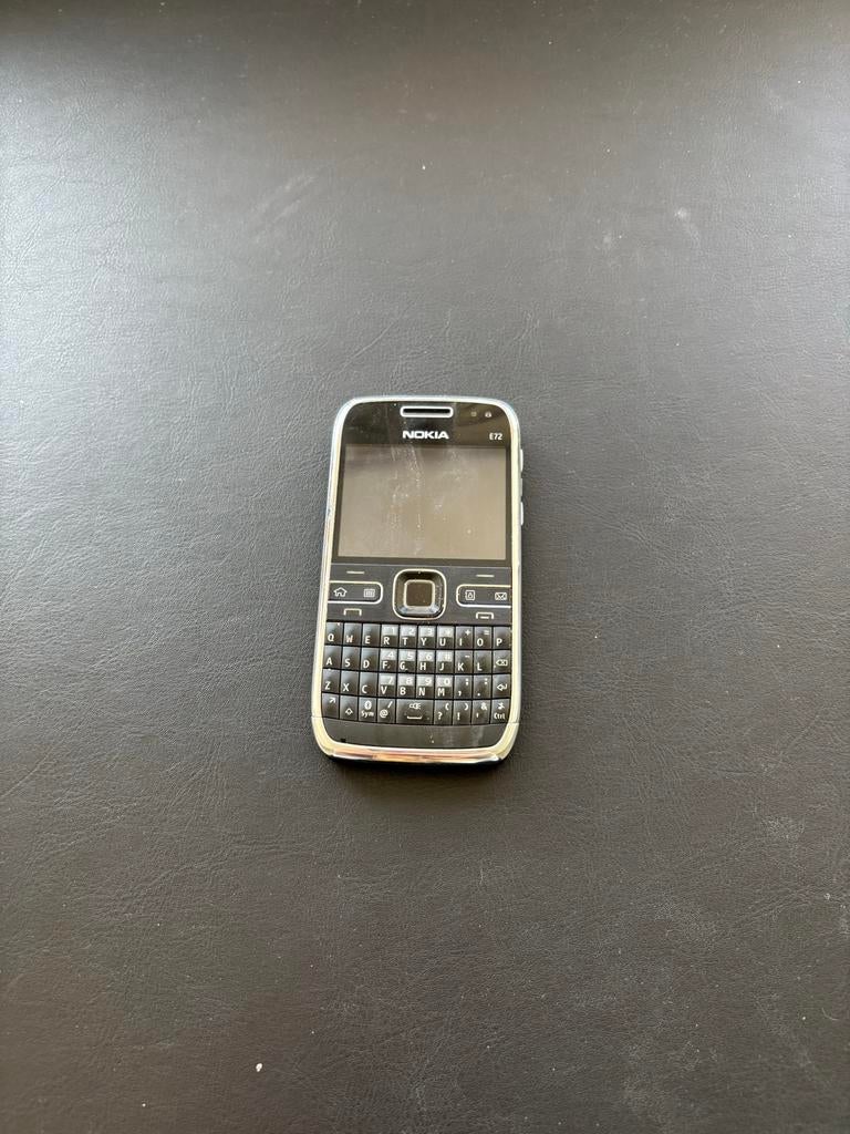 Nokia E72 in goede staat (zonder oplader), Telecommunicatie, Mobiele telefoons | Nokia, Zwart, Fysiek toetsenbord, 3 tot 6 megapixel