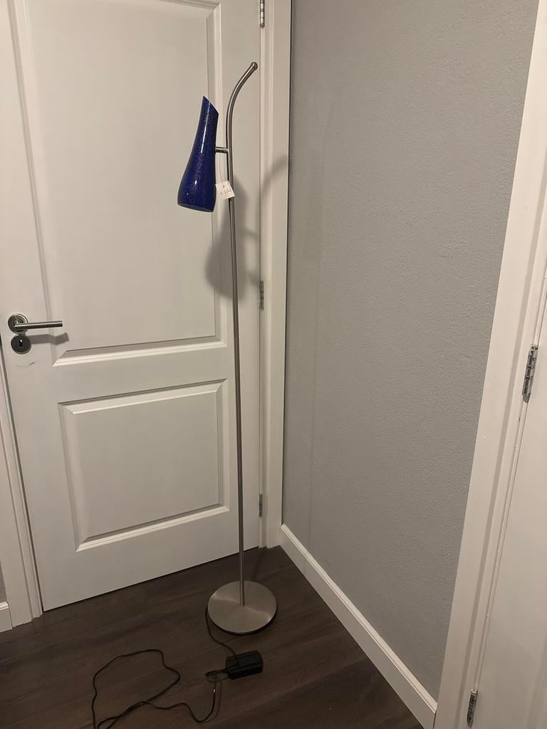 Nieuwe RVS staande lamp met dimmer en glazen kap, Ophalen, Nieuw, Glas, 150 tot 200 cm