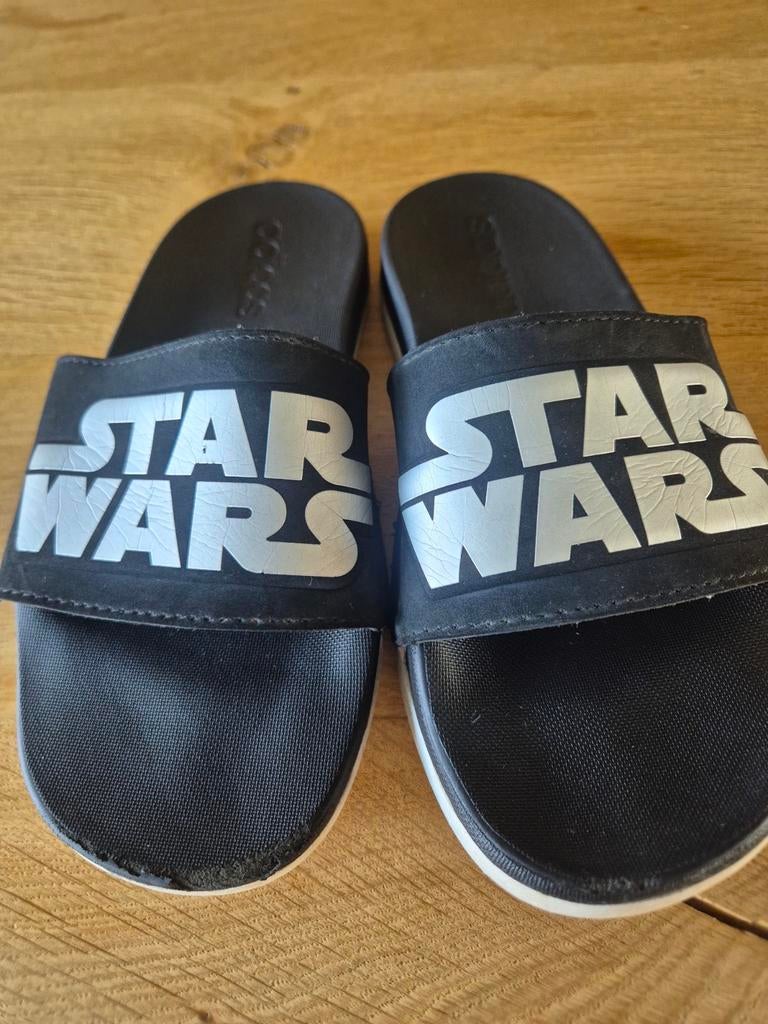 Adidas Star Wars Badslippers- Maat 34, Adidas, Gebruikt, Jongen of Meisje, Overige typen