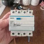 Hager CDA440D 4-polige aardlekschakelaar 40A, Ophalen of Verzenden, Gebruikt, Schakelaar