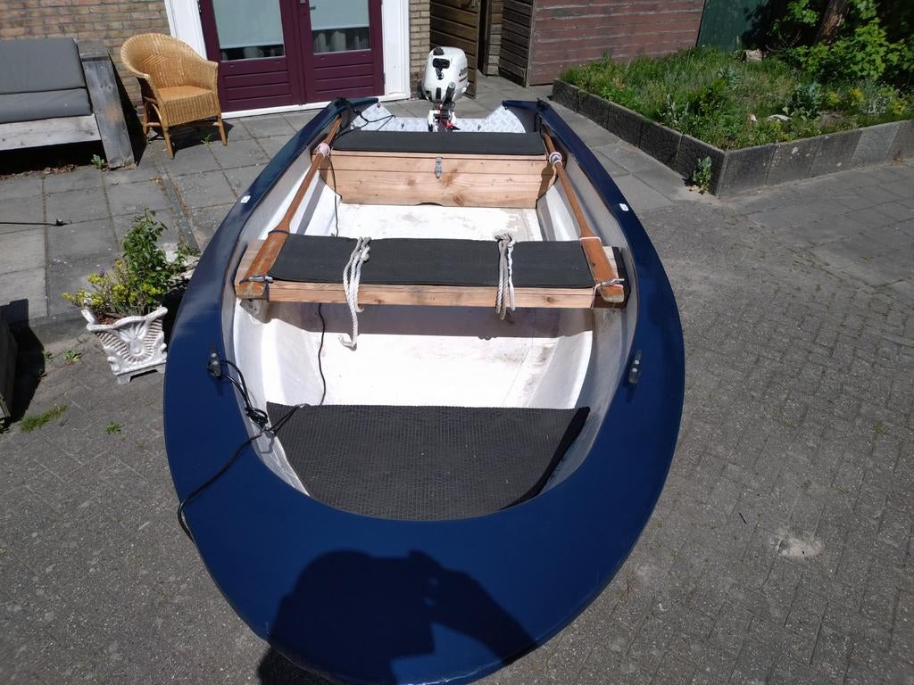 Visboot + afdekzeil, roeispanen, 4 pk  4 takt en trailer., Ophalen, Gebruikt, Tot 10 pk, 3 tot 6 meter