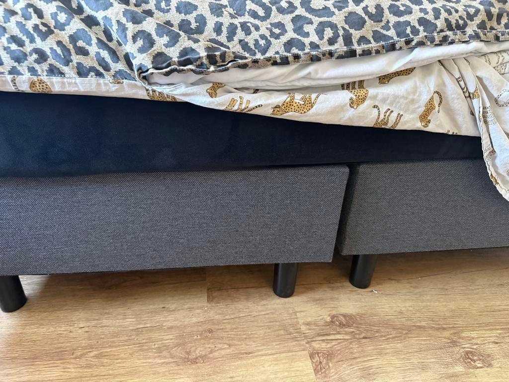 Boxspring 140 x 200 - Gebruikt maar in goede staat, Ophalen, Gebruikt, Tweepersoons, 140 cm