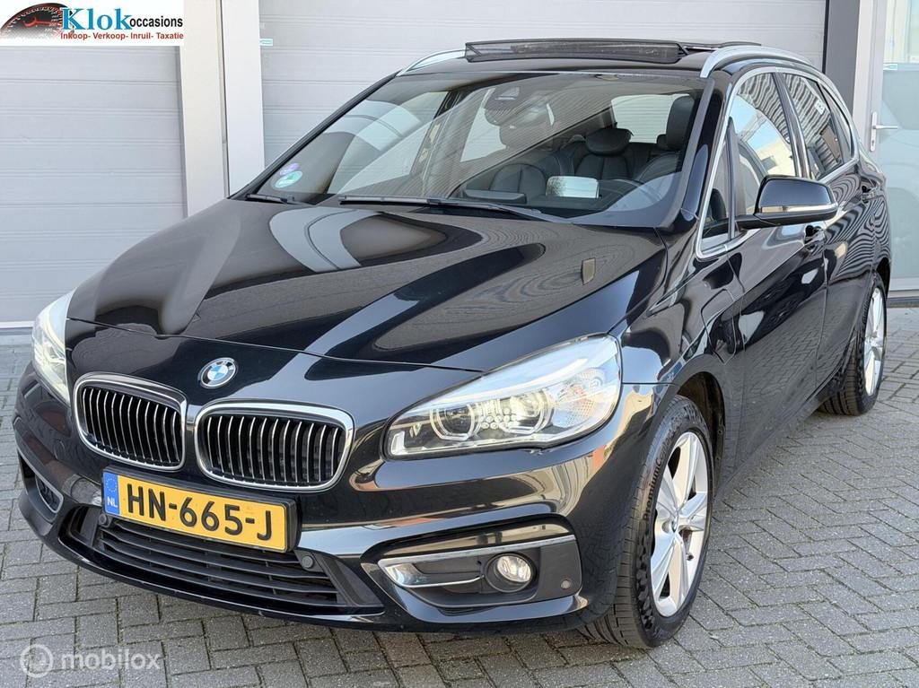 BMW 2-serie Active Tourer 225xe Centennial High Executive, Auto's, Automaat, 136 pk, Euro 6, Zwart