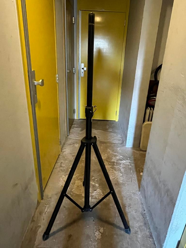 K&M Speakerstatief  4stuks te koop, Muziek en Instrumenten, Ophalen of Verzenden, Gebruikt, Instrumentstandaard, Speaker