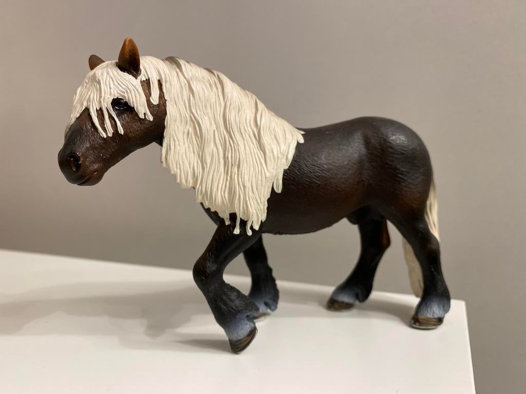 Schleich Schwarzwalder Hengst ~ 13663, Ophalen of Verzenden, Zo goed als nieuw, Paard, Beeldje of Figuurtje