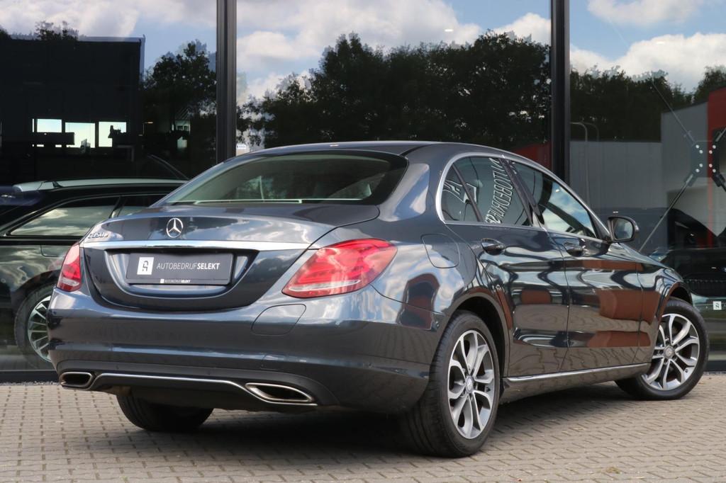 Mercedes-Benz C-klasse 350 e Limouine - LED - Camera - Stoel, Auto's, Automaat, Achterwielaandrijving, Gebruikt, Leder en Stof