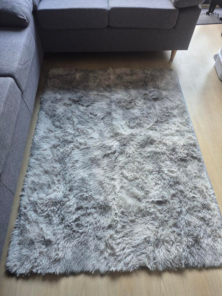 Zacht grijs vloerkleed 120 x 160 cm, Ophalen, 100 tot 150 cm, Modern, Shaggy, Nieuw