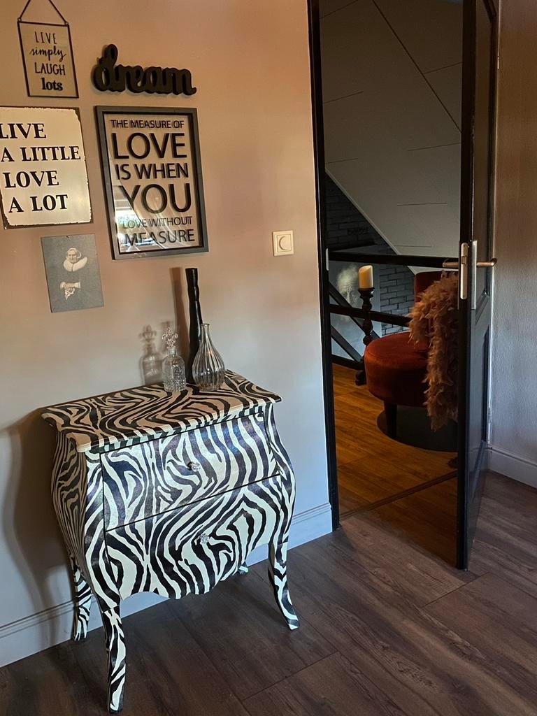 Supermooi ladekastje in zebraprint, Huis en Inrichting, Kasten | Ladekasten, Ophalen, Kunststof, 50 tot 100 cm, Zo goed als nieuw