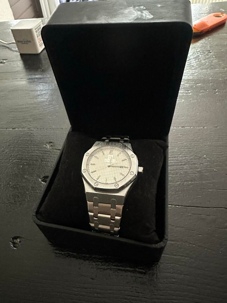 Zeer nette Audemars Piguet Royal Oak - Zo goed als nieuw, Staal, Staal, Polshorloge, Zo goed als nieuw